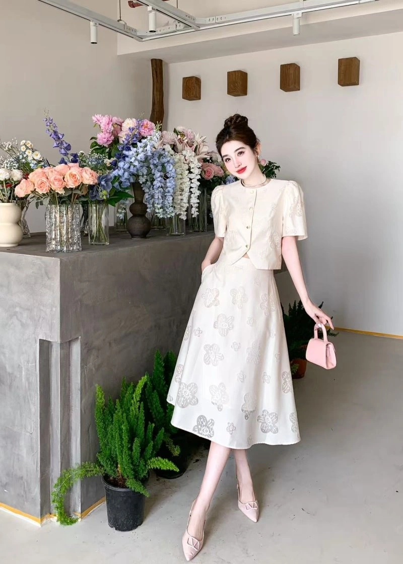 Chanel Dress Suits WellDesigned 110700