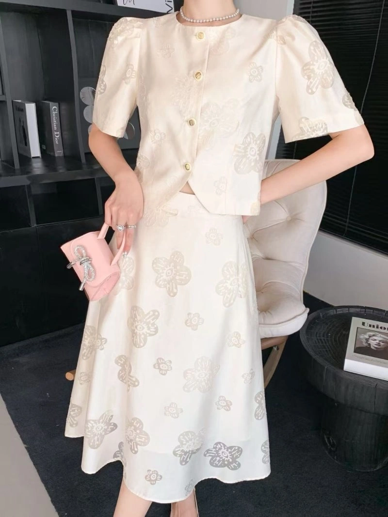 Chanel Dress Suits WellDesigned 110700