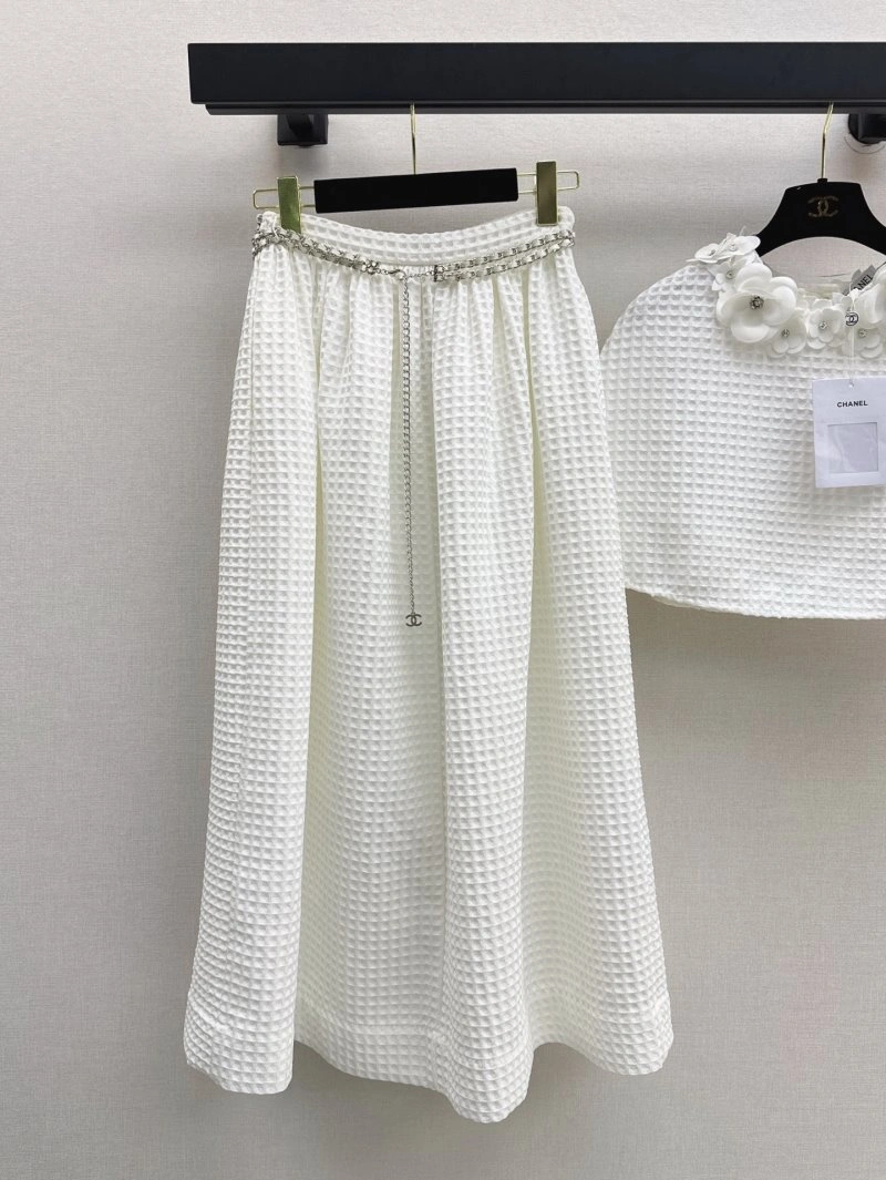 Bright Chanel Dress Suits 108234