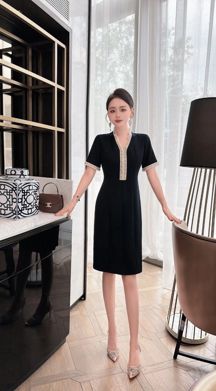 Chanel Dress Lightweight 111490