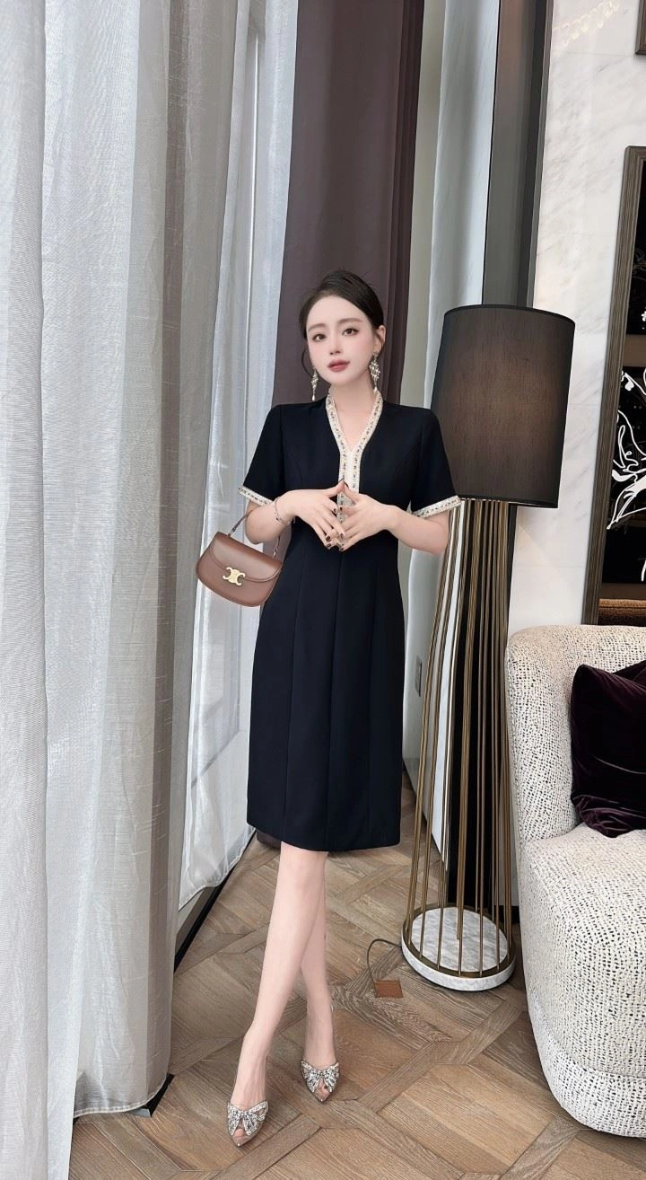 Chanel Dress Lightweight 111490