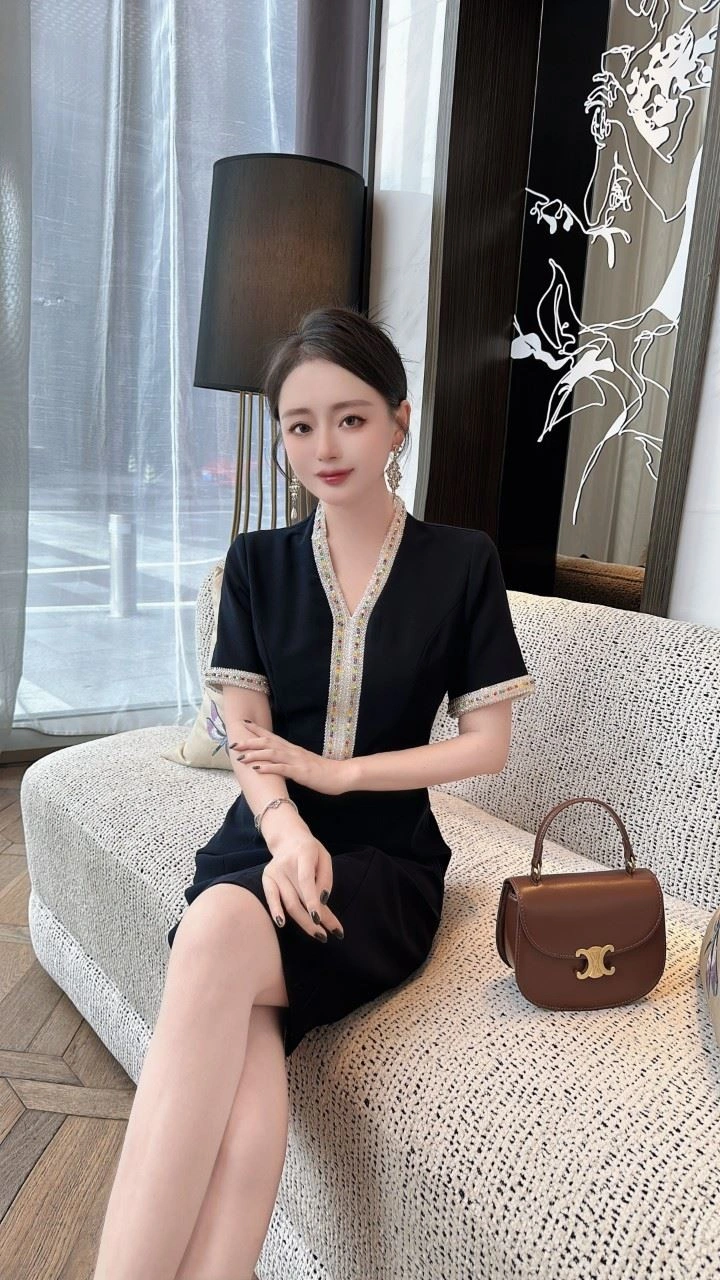 Chanel Dress Lightweight 111490