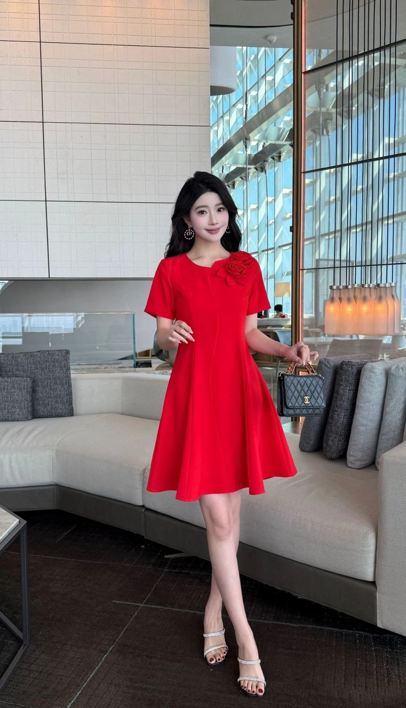 Sleek Chanel Dress 111482