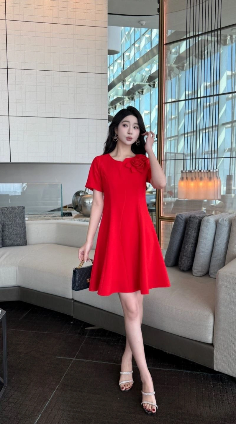 Sleek Chanel Dress 111482