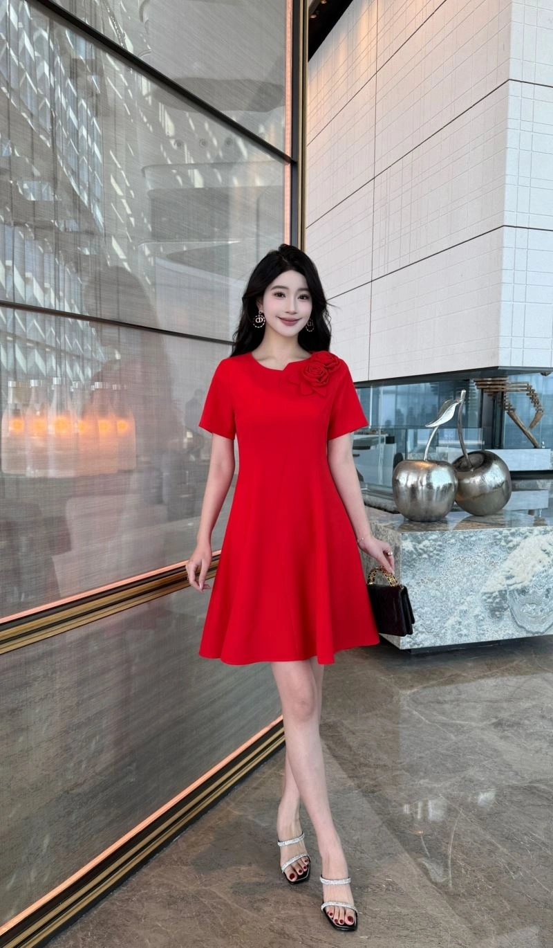 Sleek Chanel Dress 111482