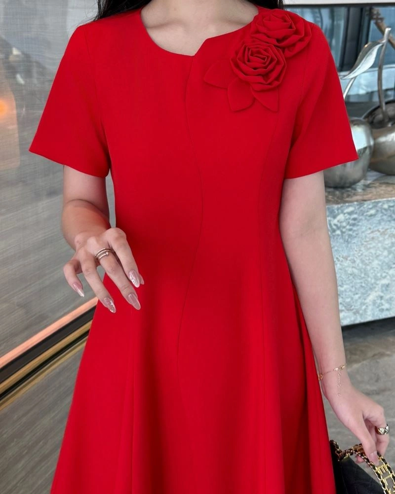 Sleek Chanel Dress 111482