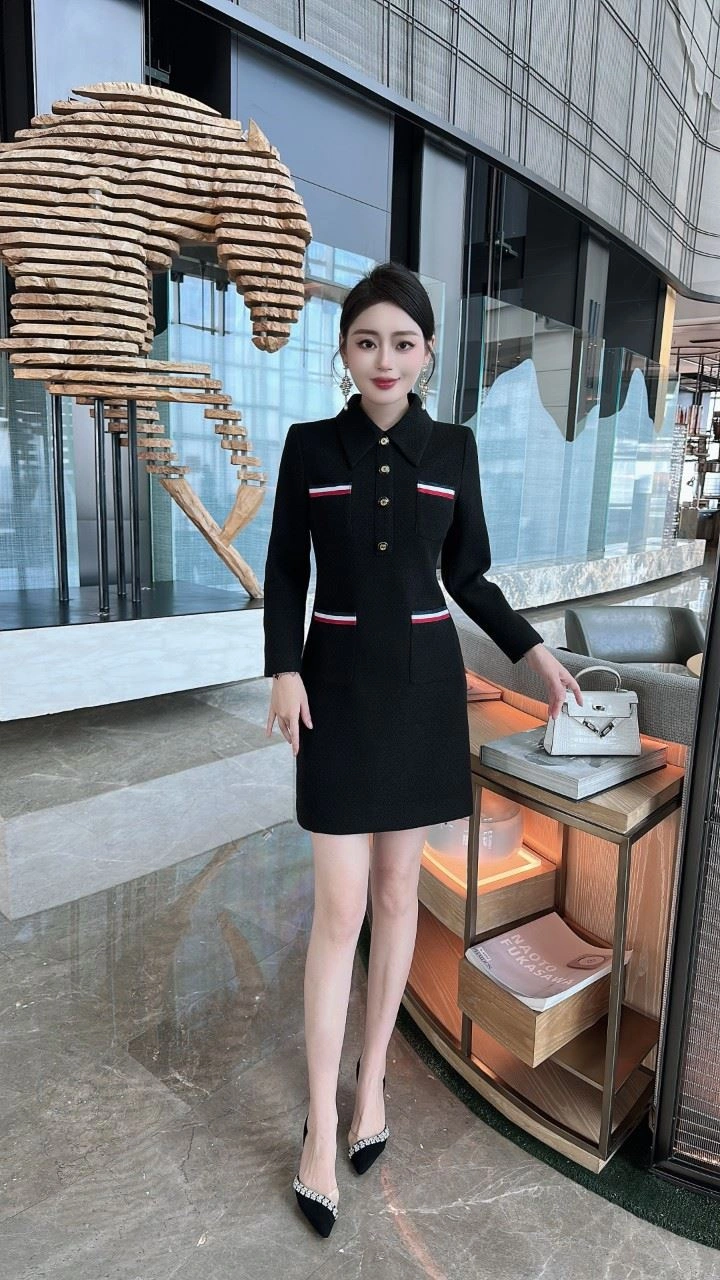 Seasonal Chanel Dress 111483