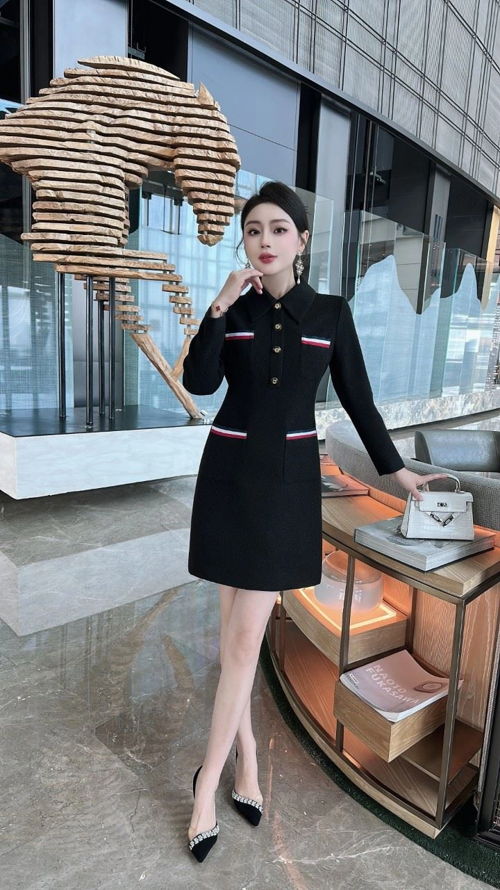 Seasonal Chanel Dress 111483