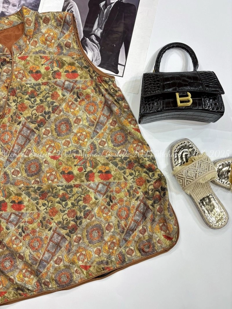 Supportive Chanel Dress 109324