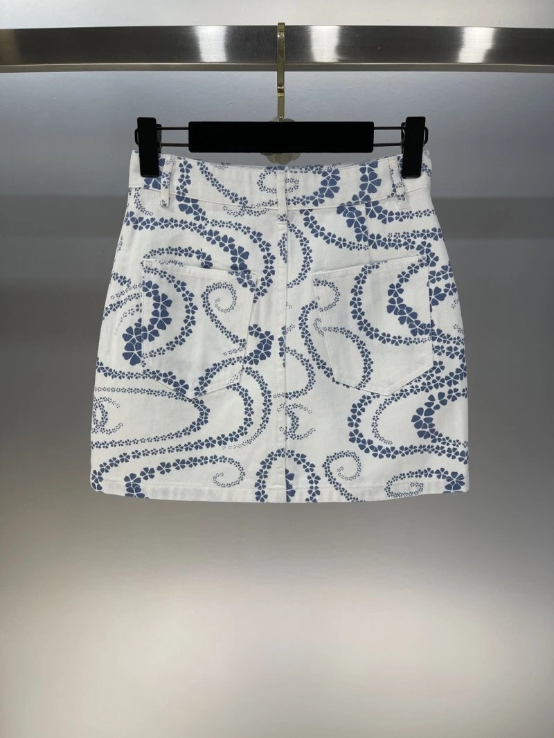 Bold Chanel Dress 109292