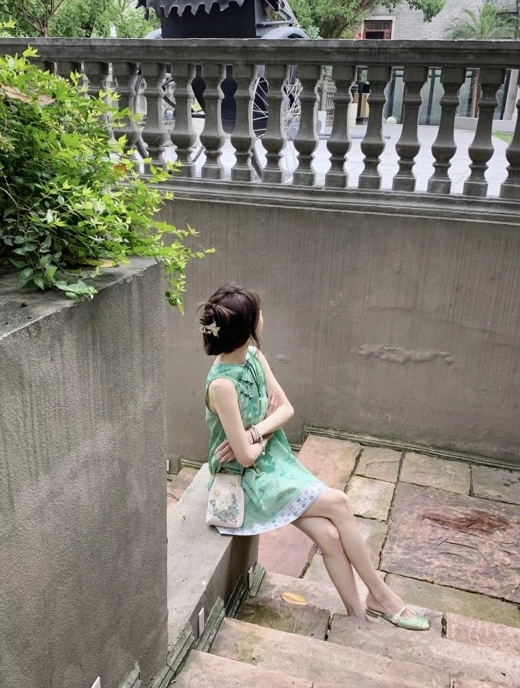 Neat Chanel Dress 109262