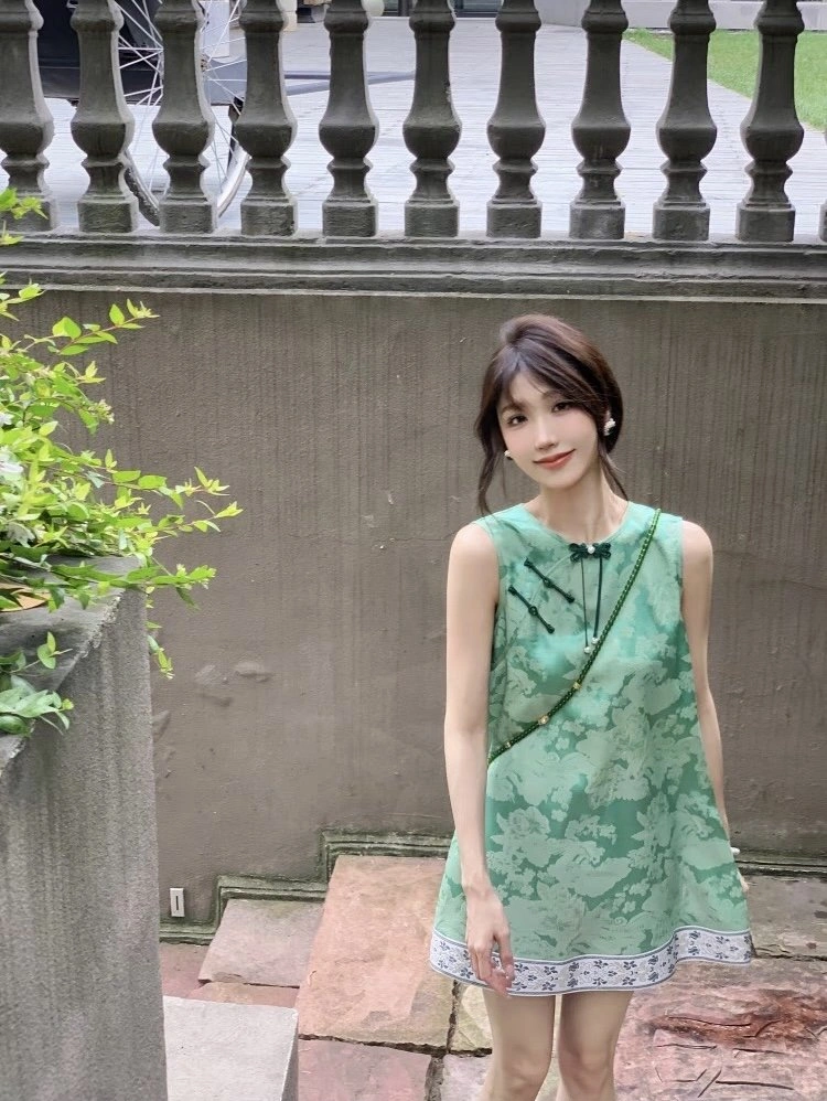 Neat Chanel Dress 109262