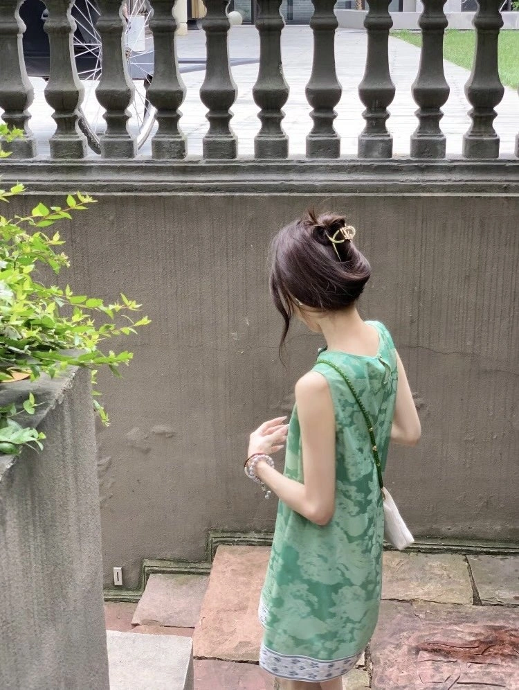 Neat Chanel Dress 109262