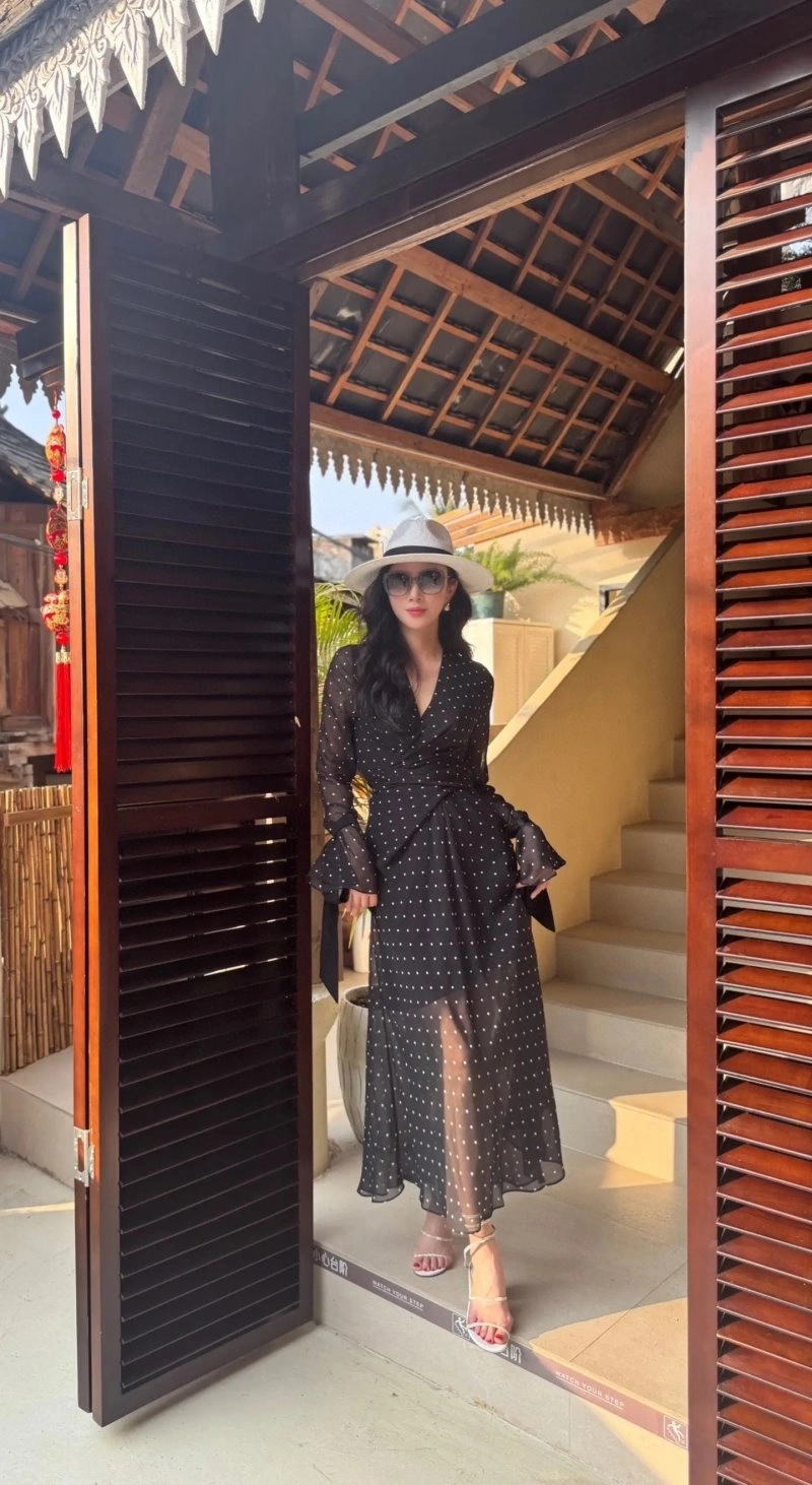 Modern Chanel Dress 109248
