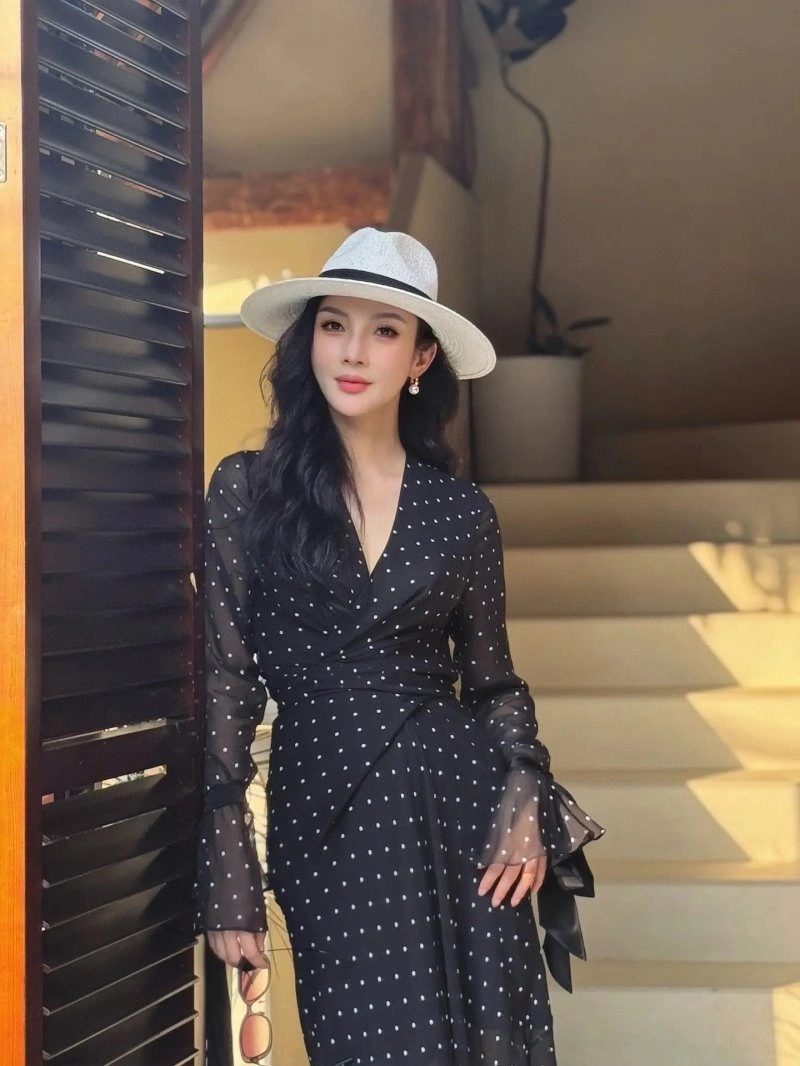 Modern Chanel Dress 109248