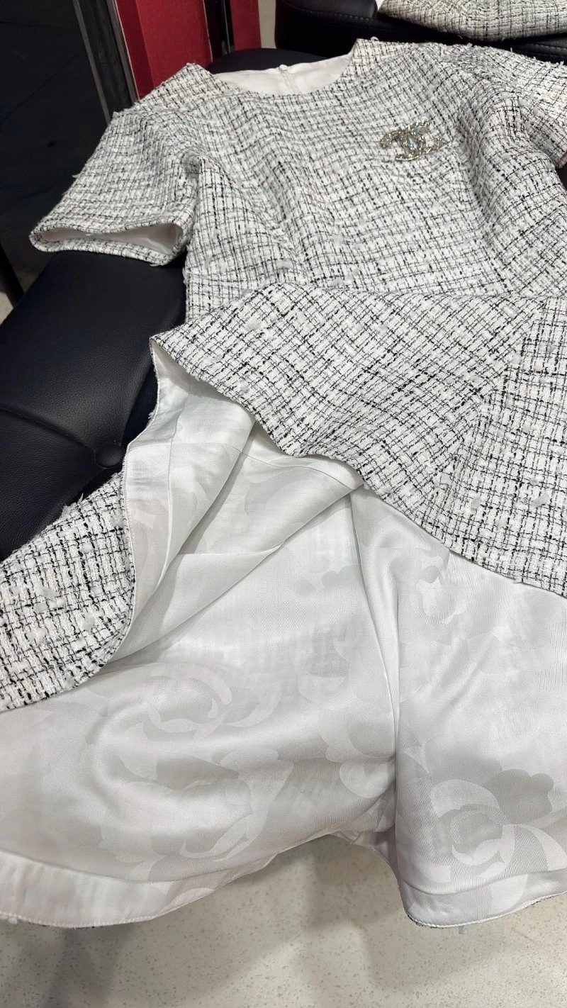 Chic Chanel Dress 109245