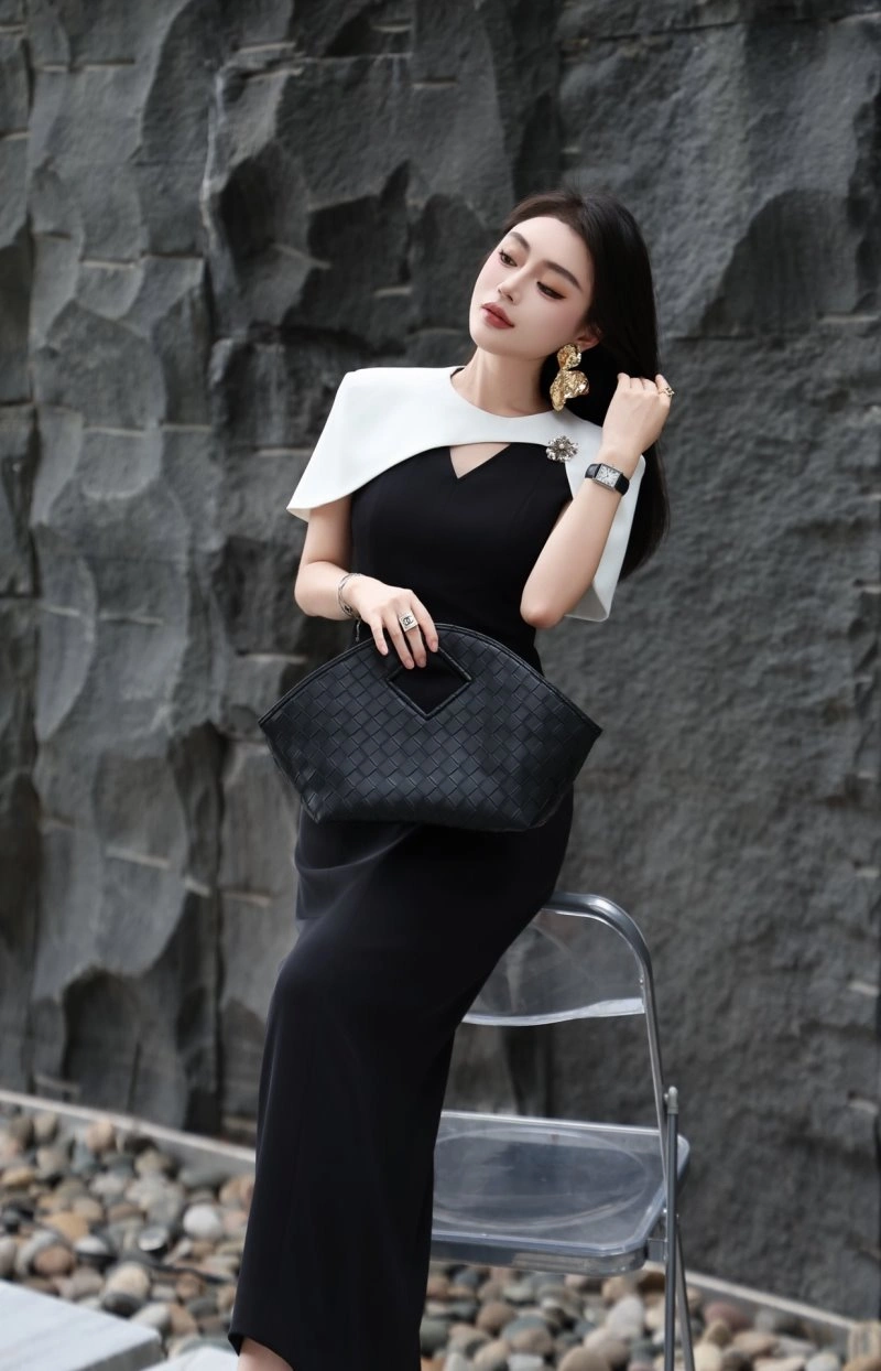 Breathable Chanel Dress 109230