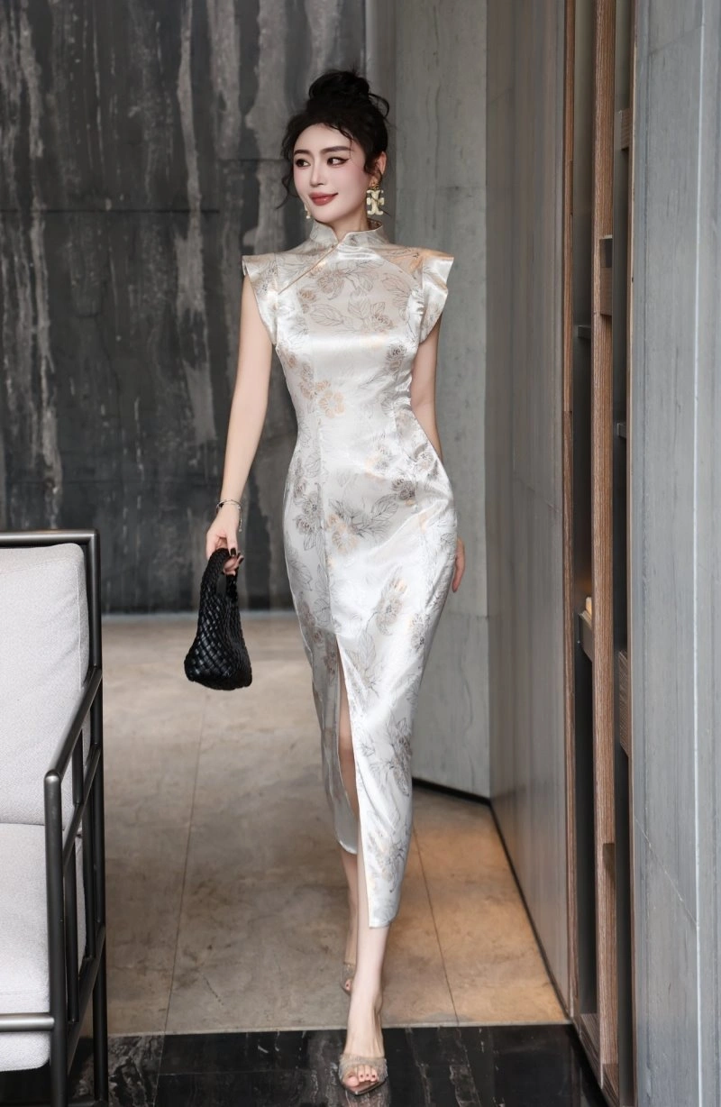 Lightweight Chanel Dress 109235