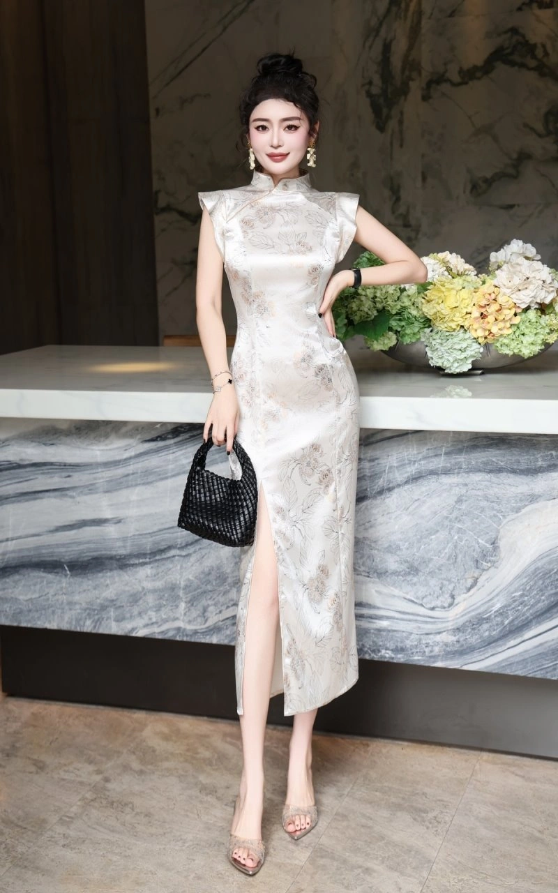 Lightweight Chanel Dress 109235