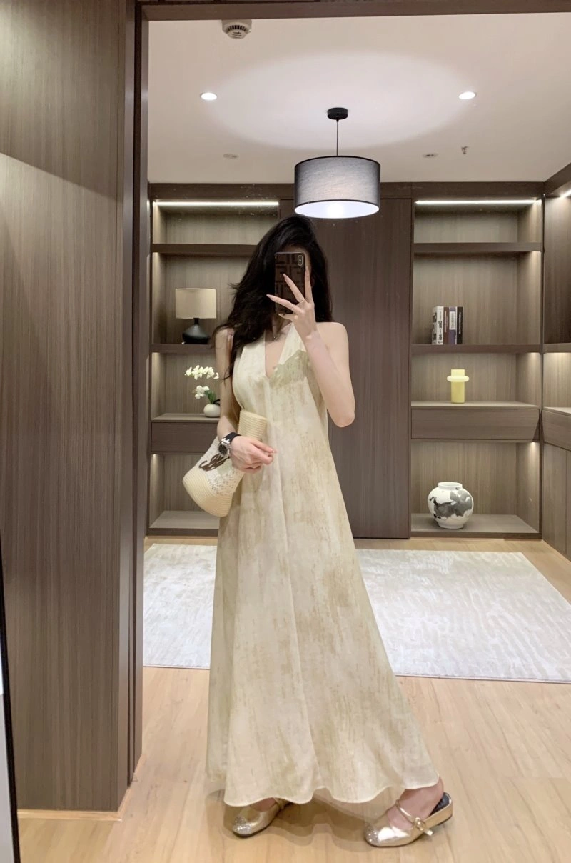 Effortless Chanel Dress 109212