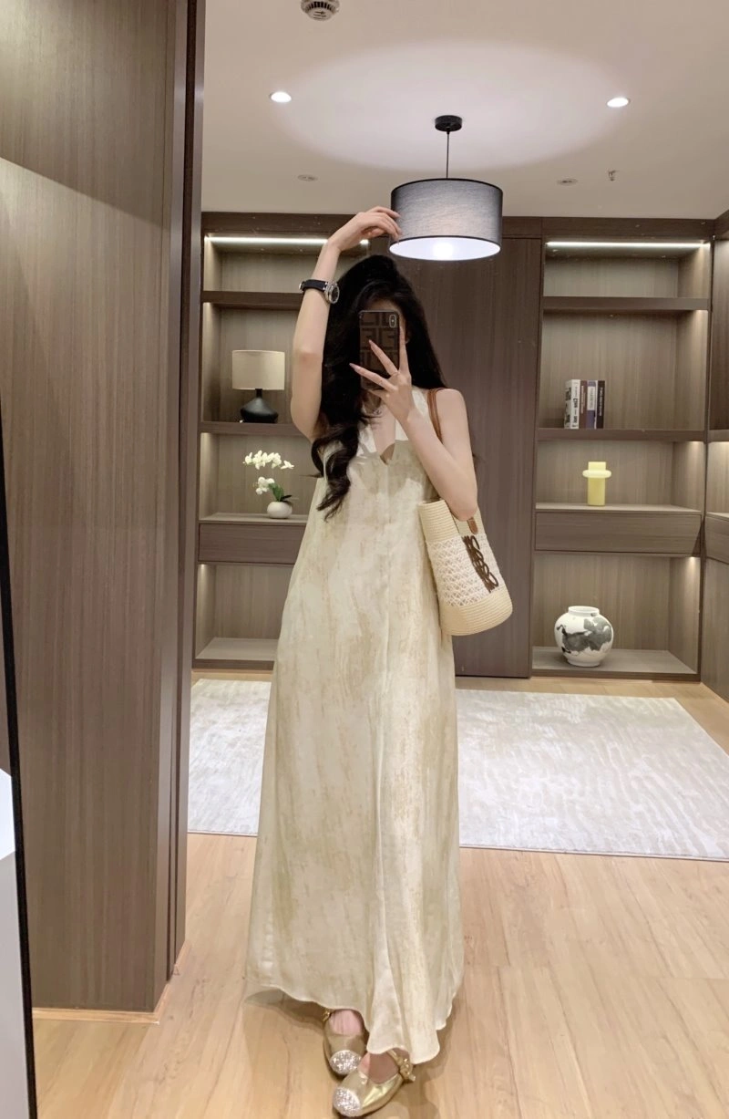 Effortless Chanel Dress 109212