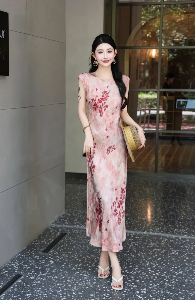 Sleek Chanel Dress 109175