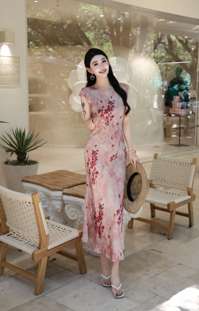 Sleek Chanel Dress 109175