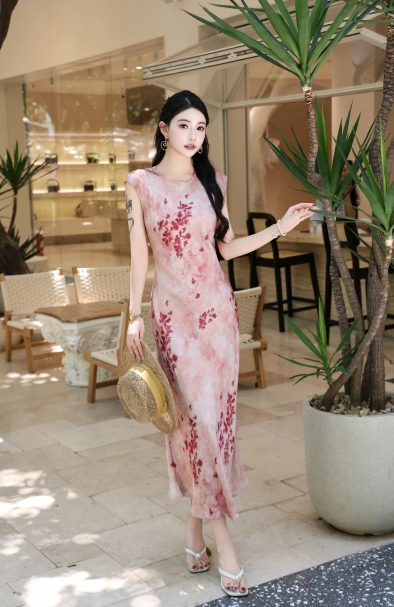 Sleek Chanel Dress 109175