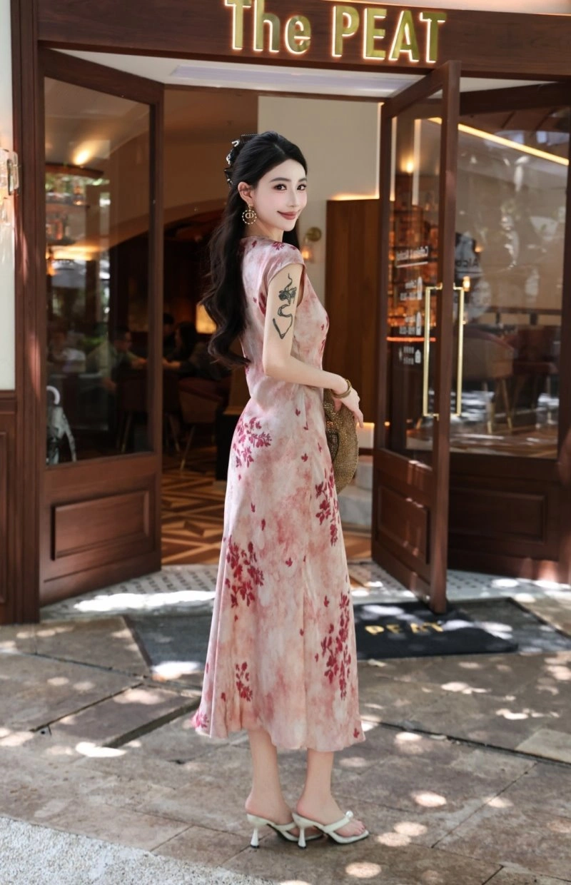 Sleek Chanel Dress 109175