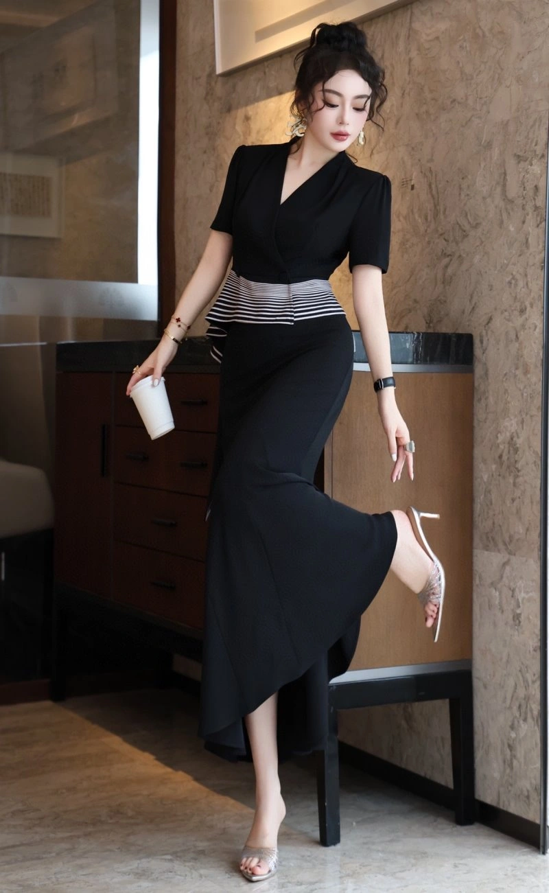 Modern Chanel Dress 109081