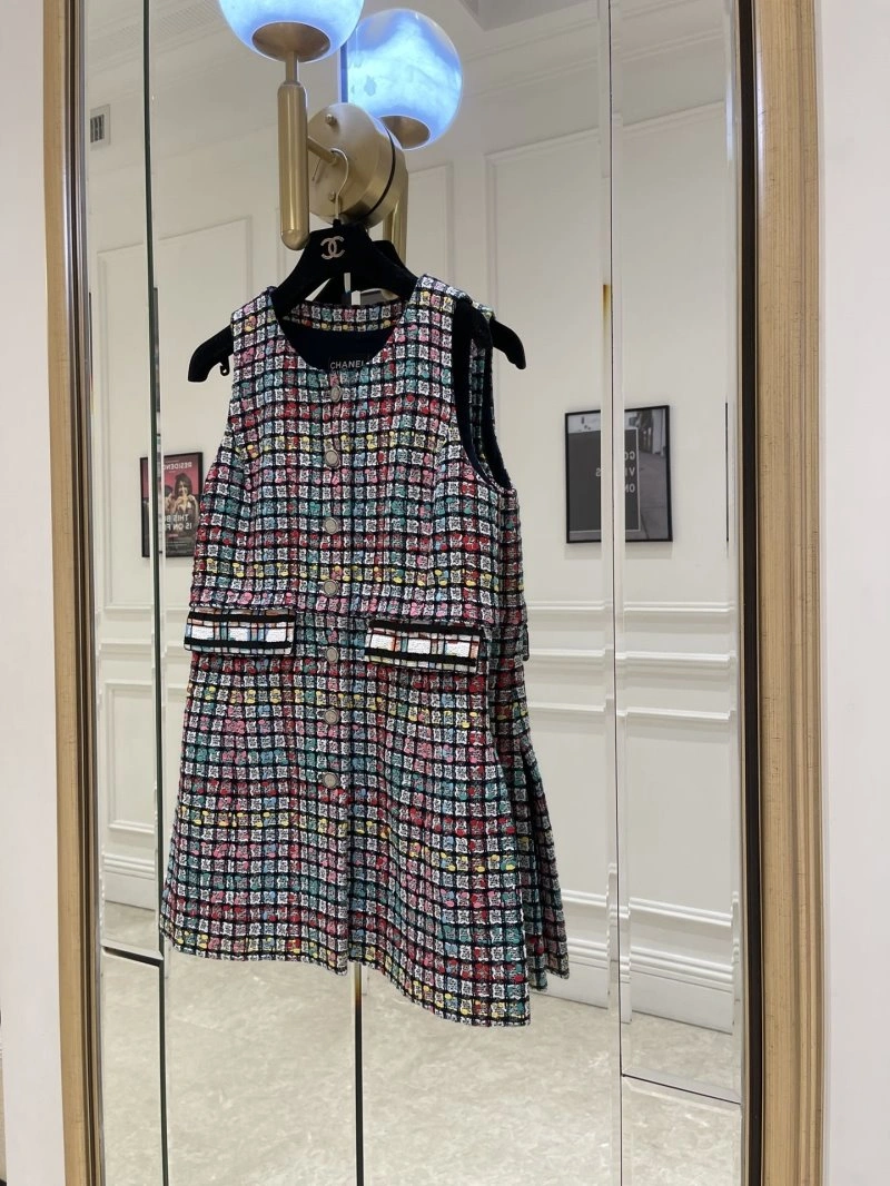 Elegant Chanel Dress 109067