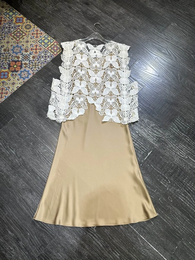 Refined Chanel Dress 111083
