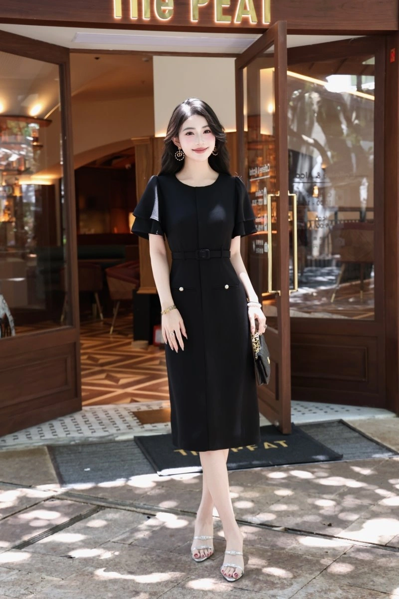 Chic Chanel Dress 111089