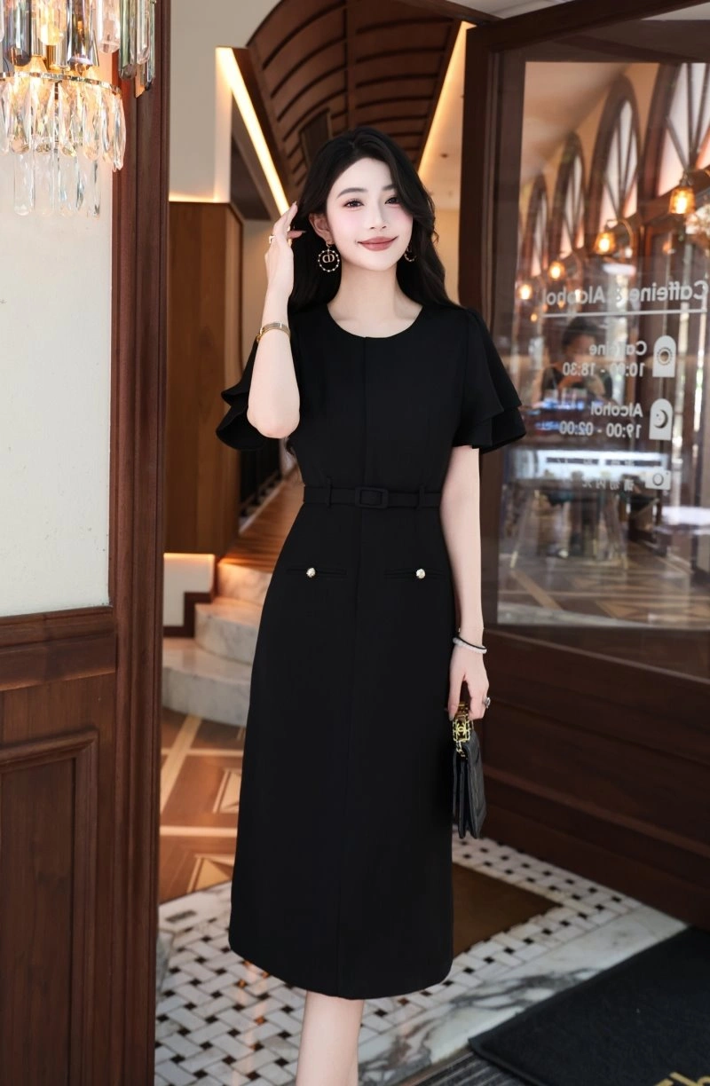 Chic Chanel Dress 111089