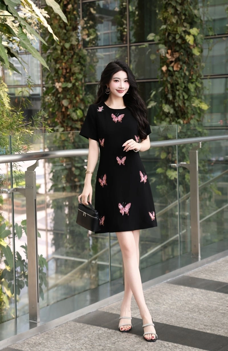 Chanel Dress Snug 111097