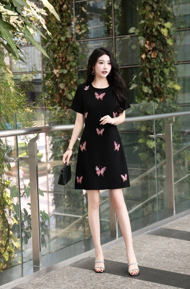 Chanel Dress Snug 111097
