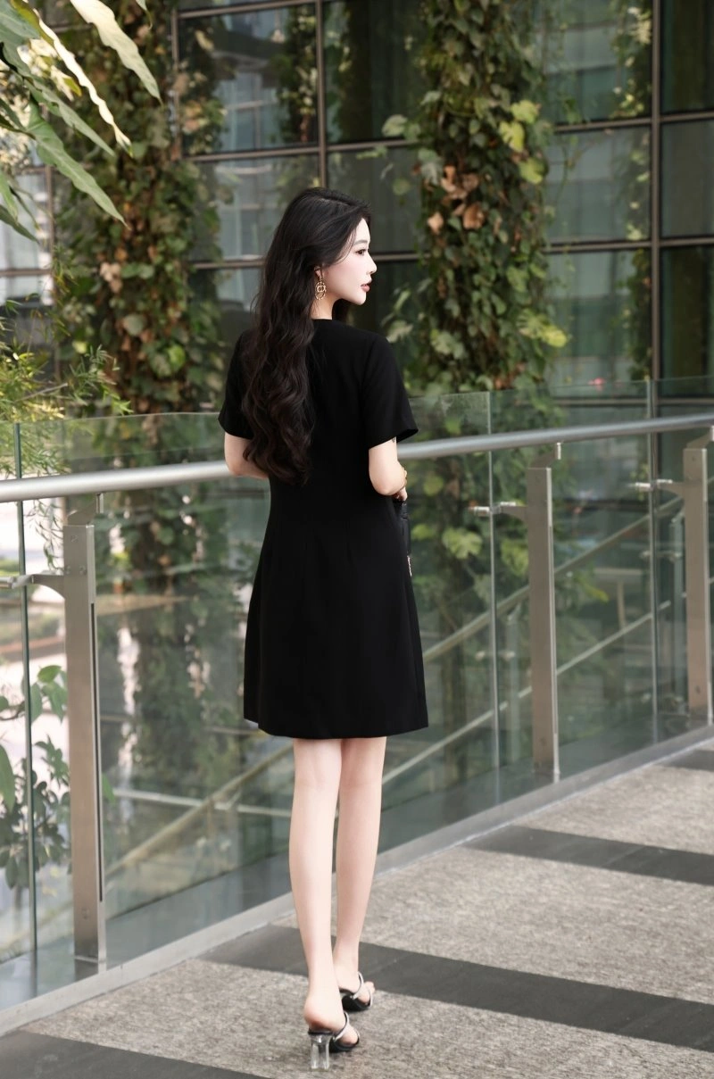 Chanel Dress Snug 111097