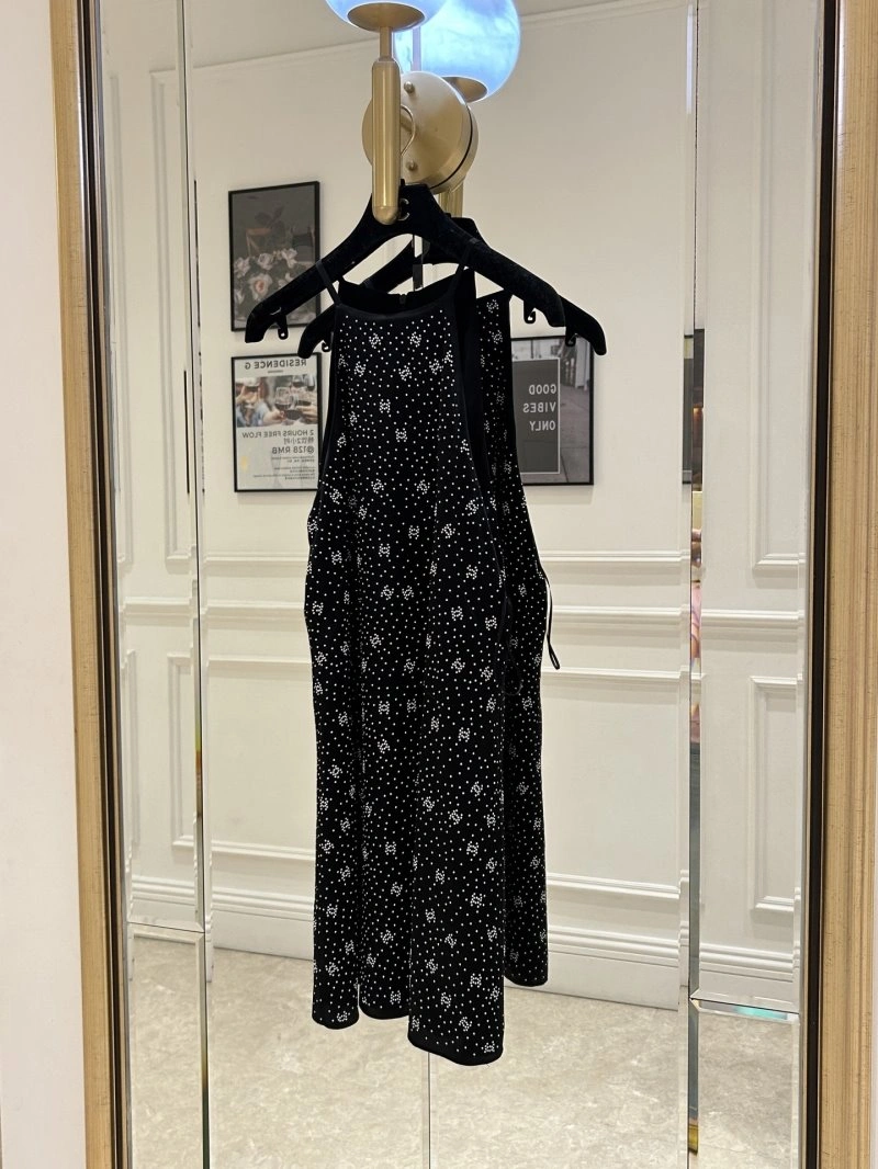 Chanel Dress Sleek 111064
