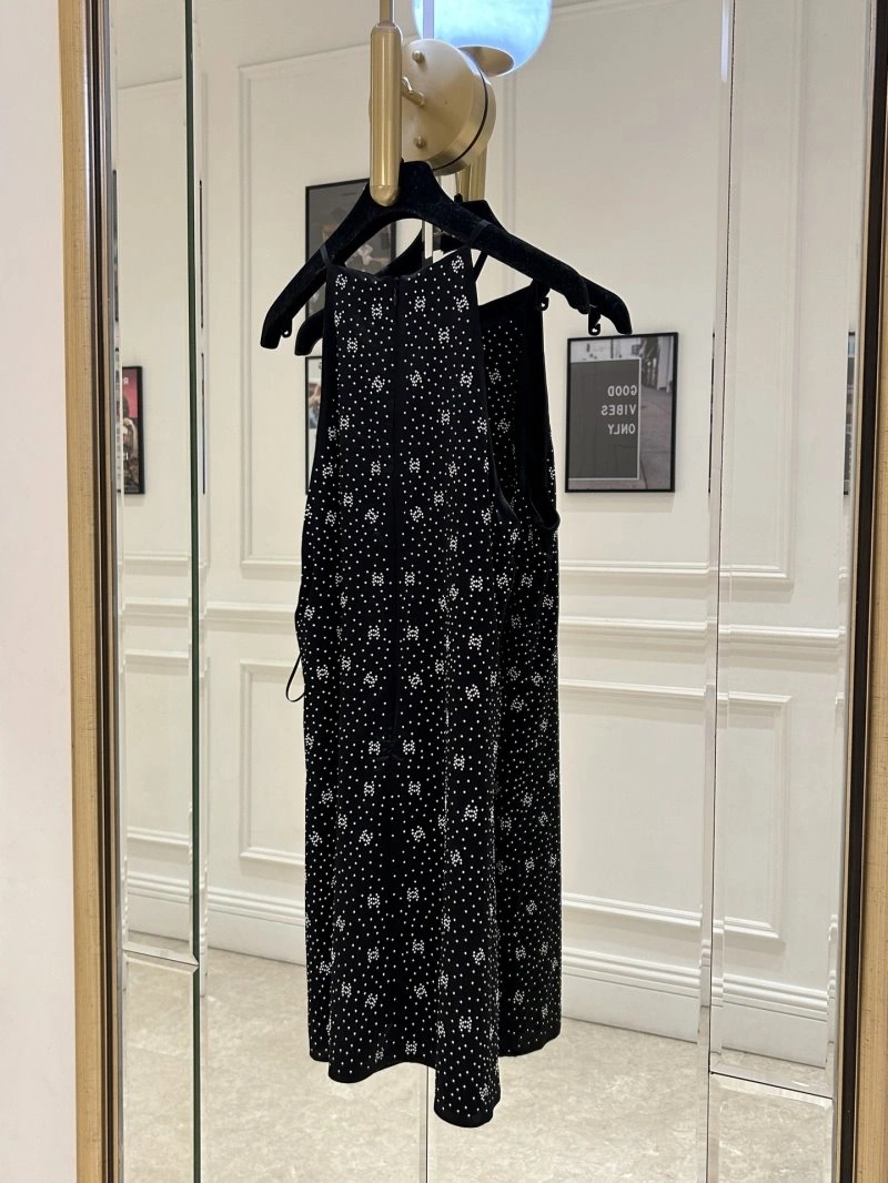 Chanel Dress Sleek 111064