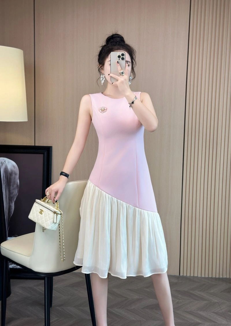 MoistureWicking Chanel Dress 111051