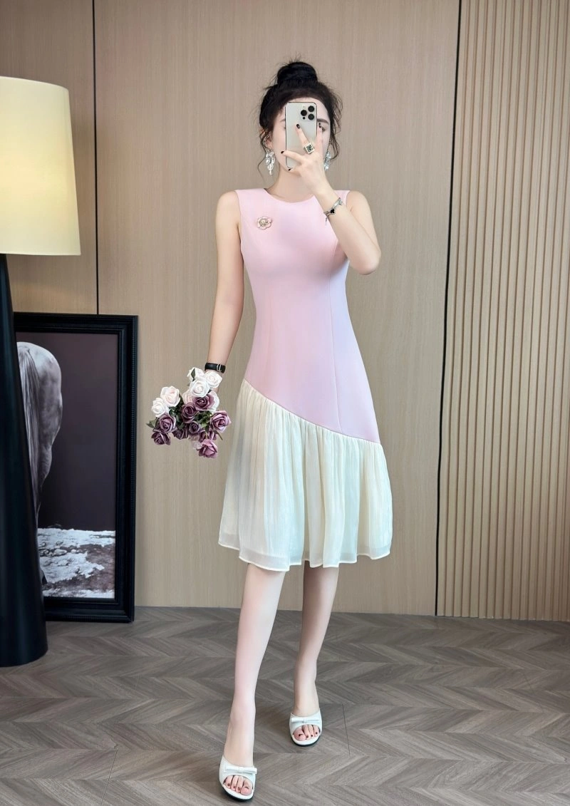 MoistureWicking Chanel Dress 111051