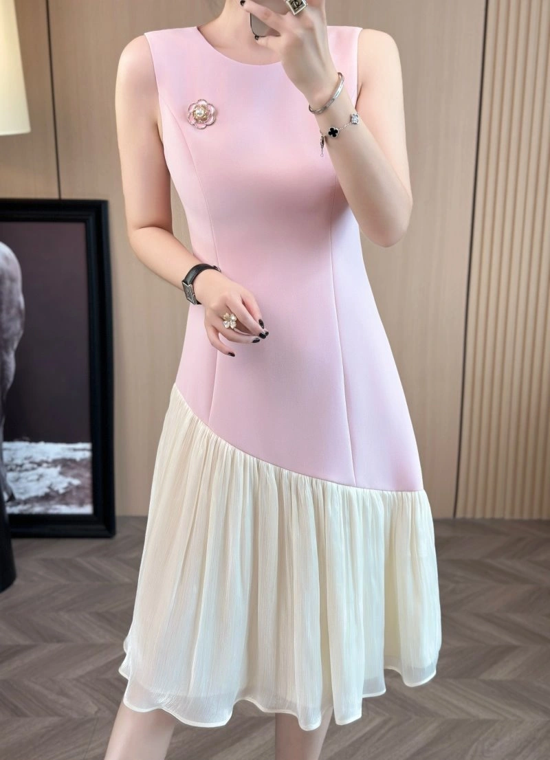 MoistureWicking Chanel Dress 111051