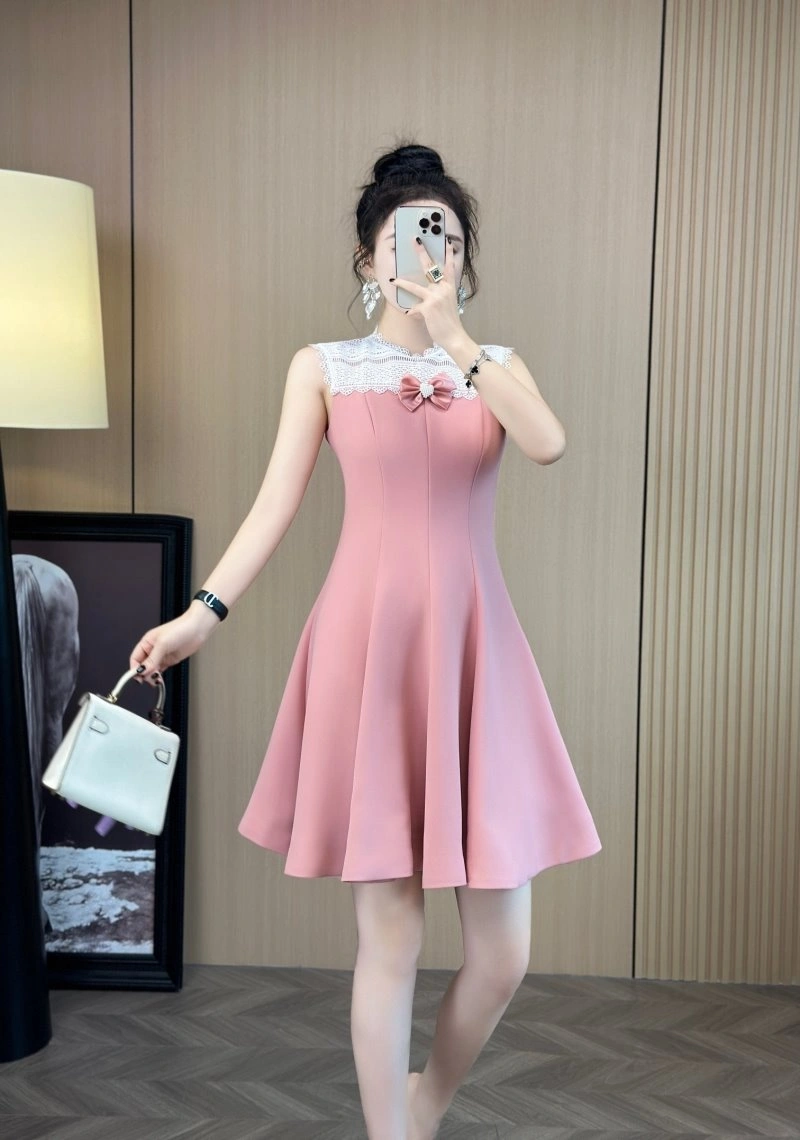 Sophisticated Chanel Dress 111036