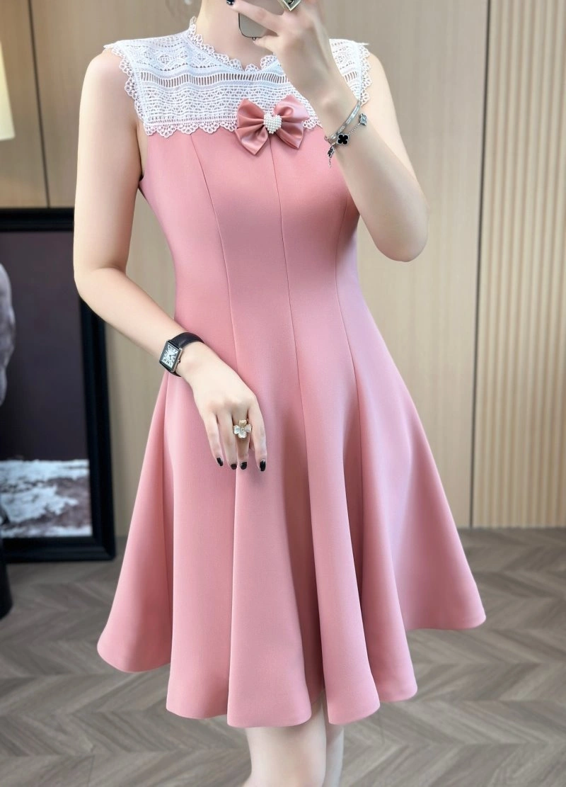 Sophisticated Chanel Dress 111036