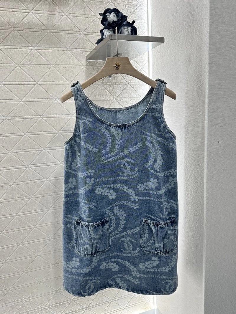 Breathable Chanel Dress 110997