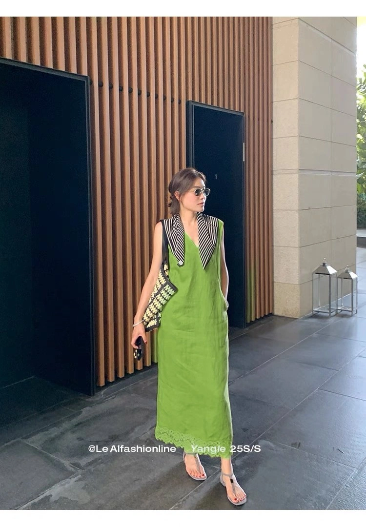 Supportive Chanel Dress 111006
