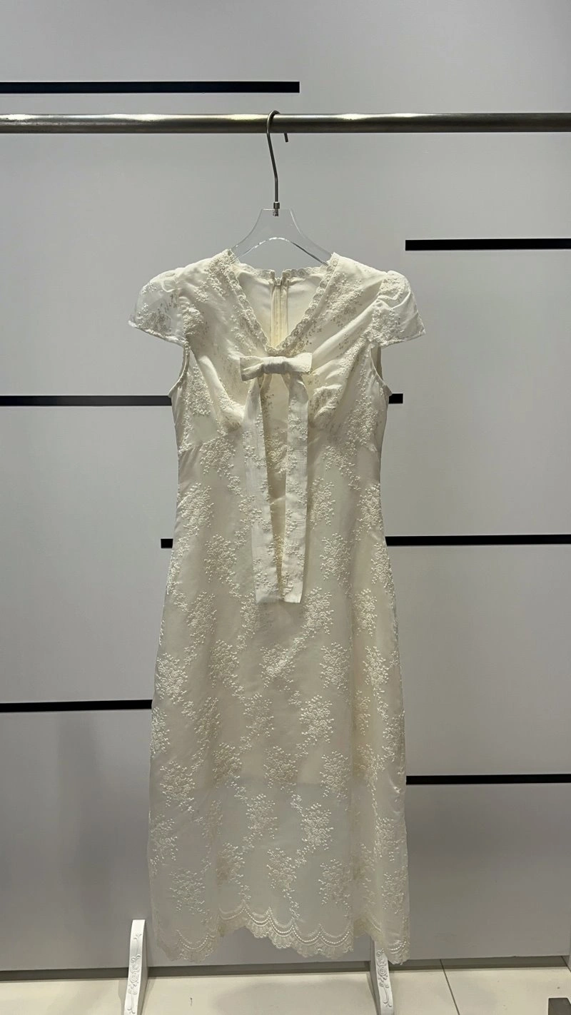 Minimalist Chanel Dress 111008