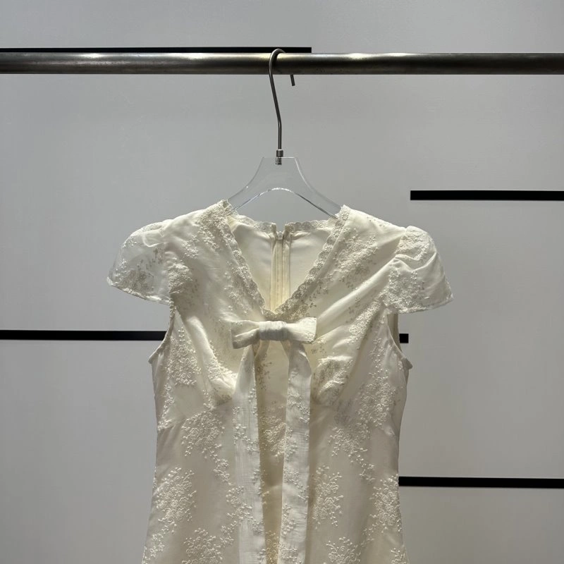 Minimalist Chanel Dress 111008