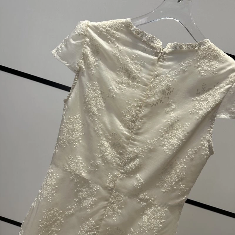Minimalist Chanel Dress 111008