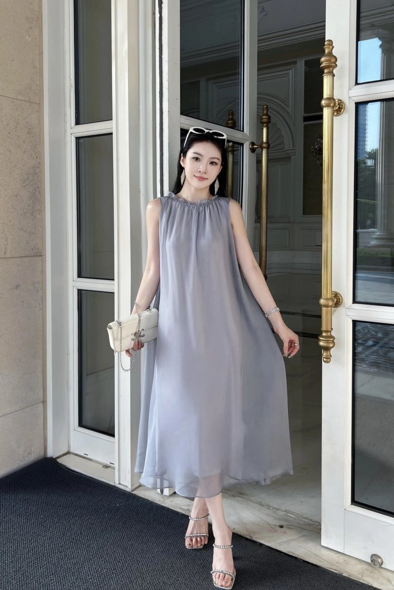Fashionable Chanel Dress 110978